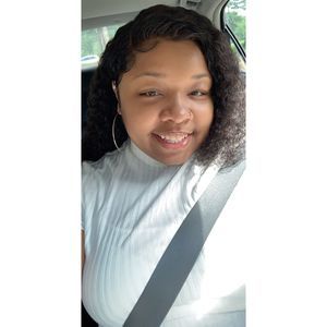 Meet your Posher, Mia